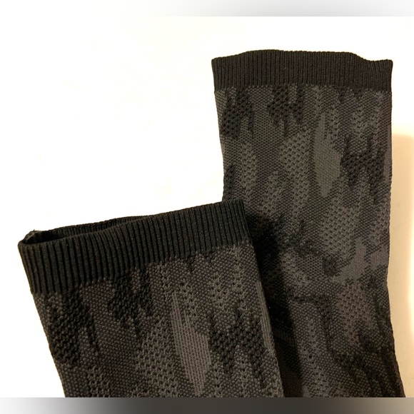 ♦️ Rag & Bone Stretch Fabric Sock Booties Dark Grey Camo like Print Size 40 - Picture 7 of 12